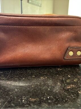 Fossil Chestnut Brown Leather Toiletry Pouch